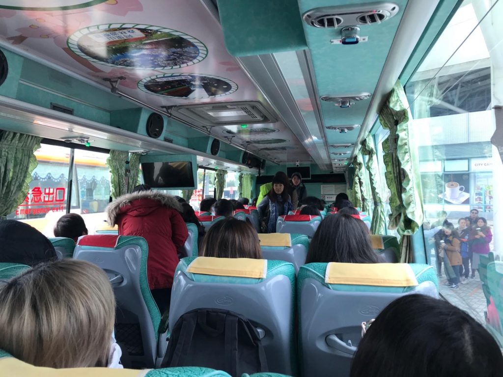 台湾　阿里山へのバス