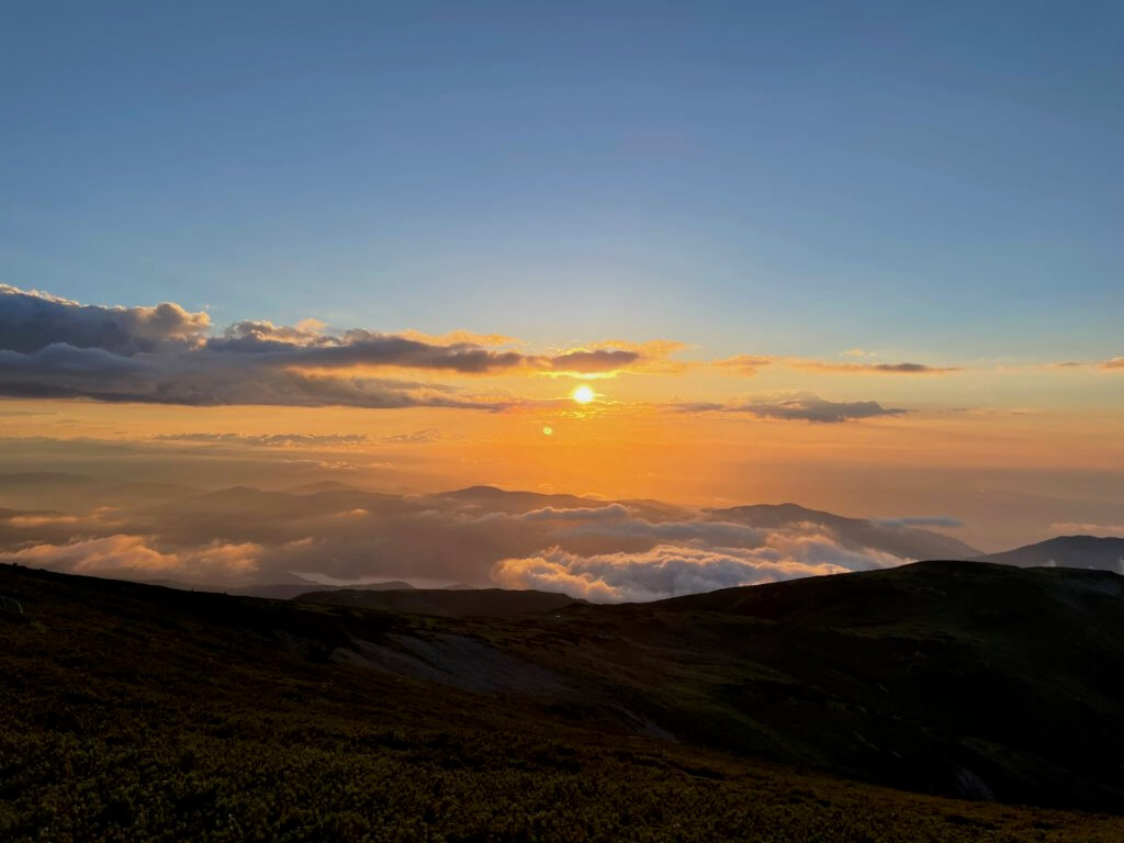 薬師岳山荘からの夕陽