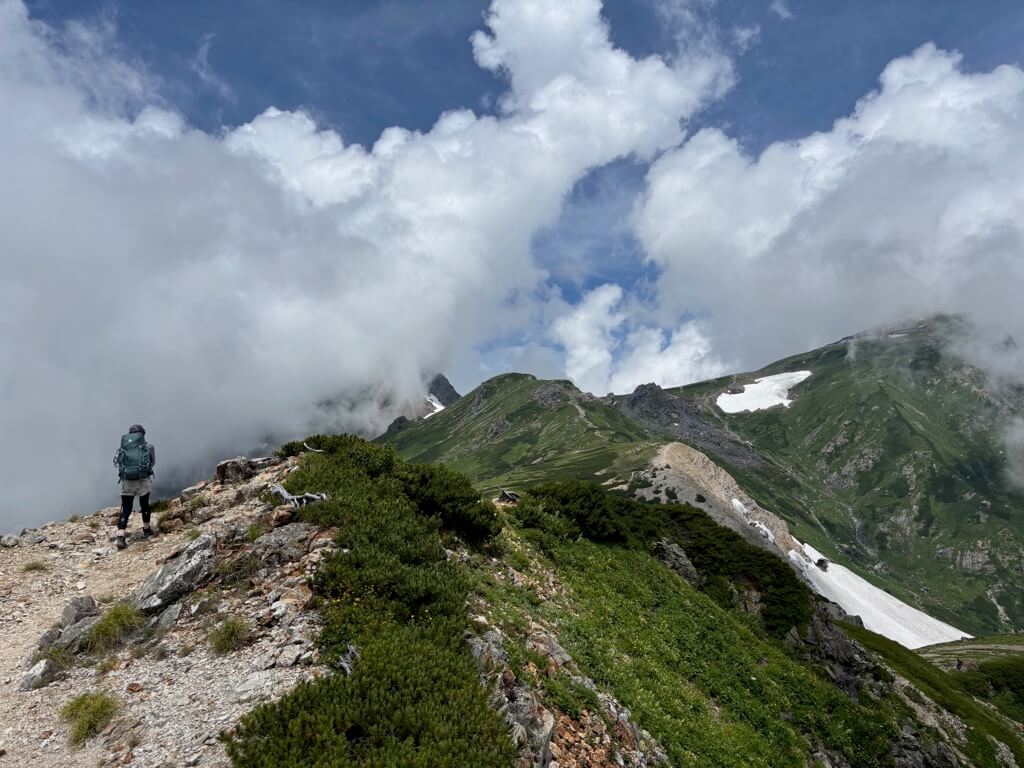 白馬杓子岳〜白馬頂上宿舎