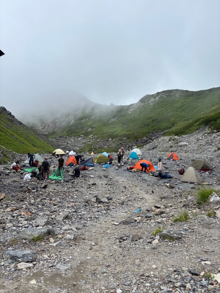 白馬頂上宿舎 テント場