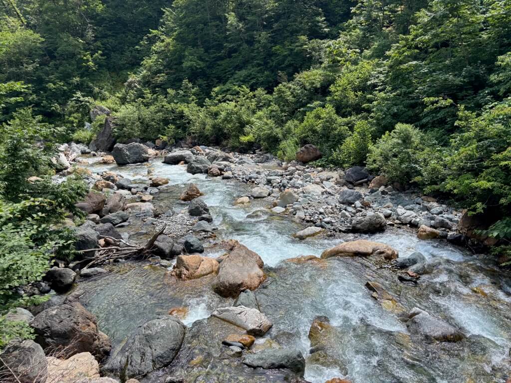 花園三角点〜蓮華温泉