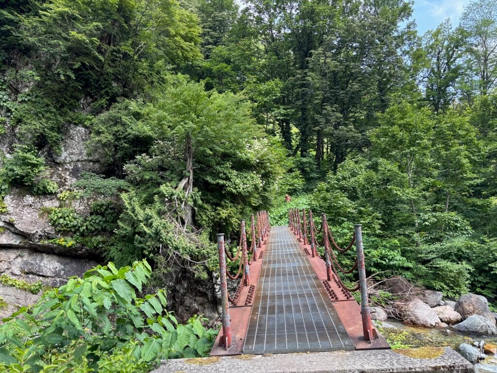 花園三角点〜蓮華温泉