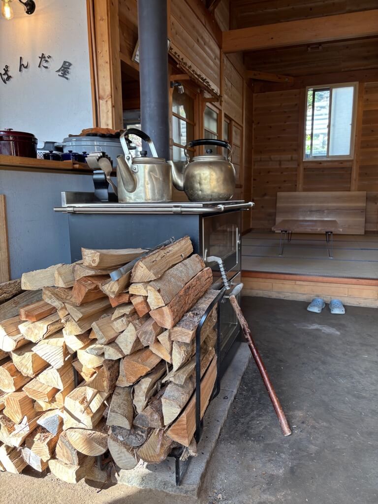 五ノ池小屋 薪ストーブ