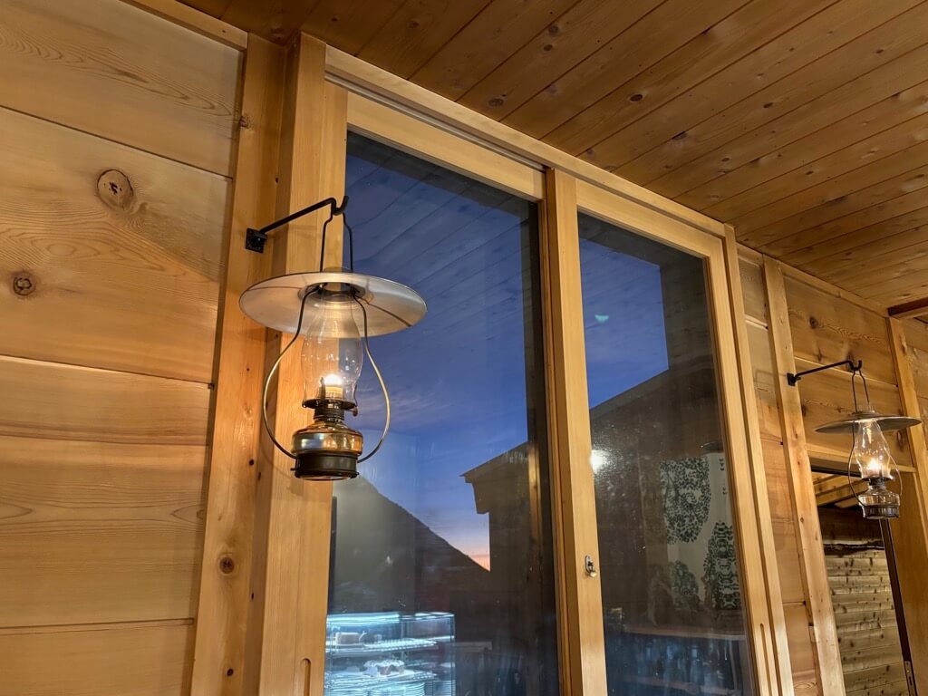 五ノ池小屋 ランプ