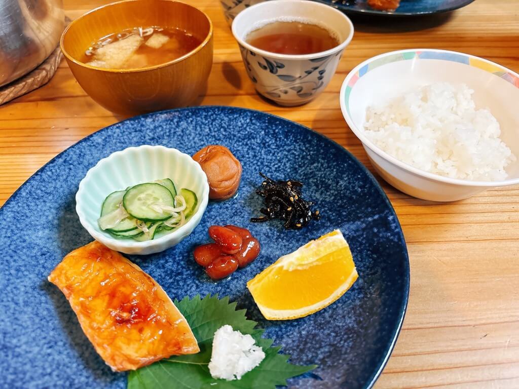 五ノ池小屋 朝ごはん