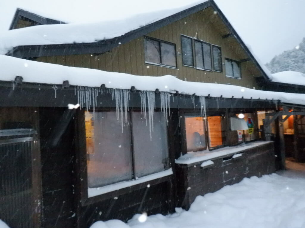 赤岳山荘に到着。今日はここまで