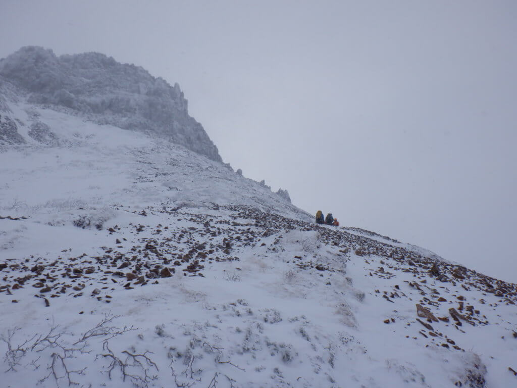 稜線までの文三郎尾根の最後の急登